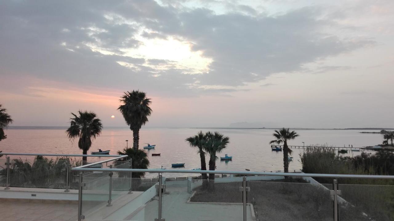 Alykes Bed & Breakfast Marsala Bagian luar foto