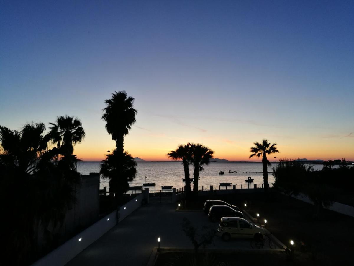 Alykes Bed & Breakfast Marsala Bagian luar foto
